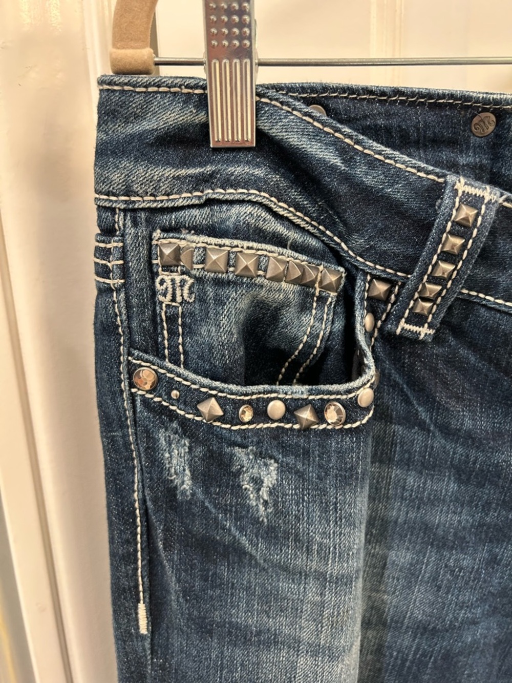 Vintage Miss Me Mid Rise Bootcut Jeans Studded Embellished Flap Pocket 31 x 35 - Picture 8 of 13